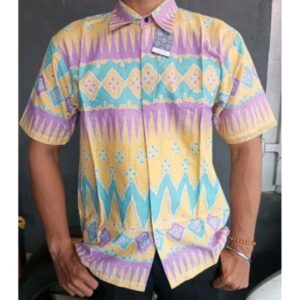 Kemeja Etnik Pria Motif Pelangi Lurik